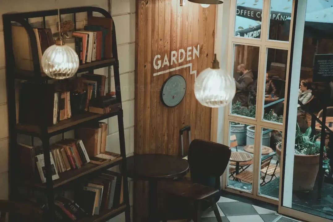 Barcomi's Café & Kaffeerösterei Café & Kaffeerösterei 12